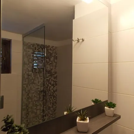 Apartament Sandra *